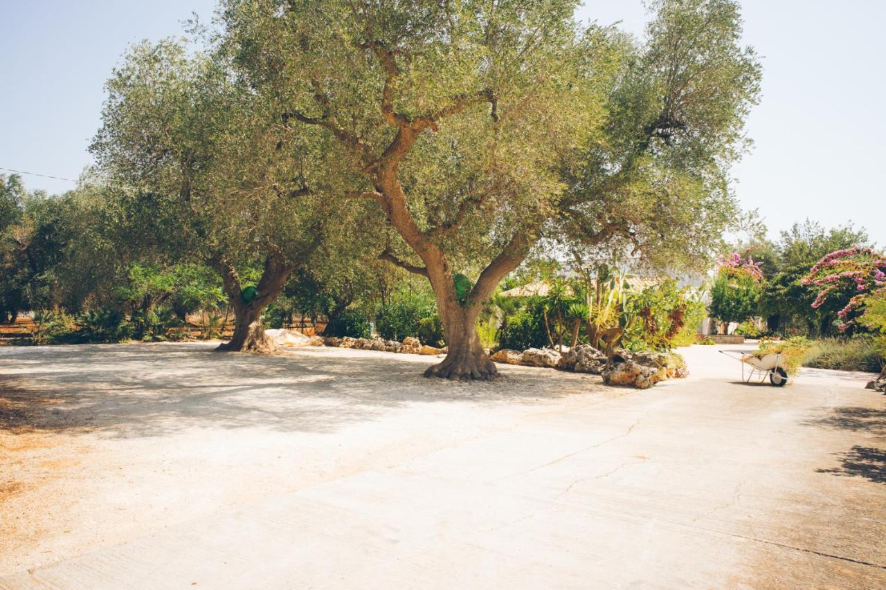 Il Melograno Ceglie Messapica Exterior foto
